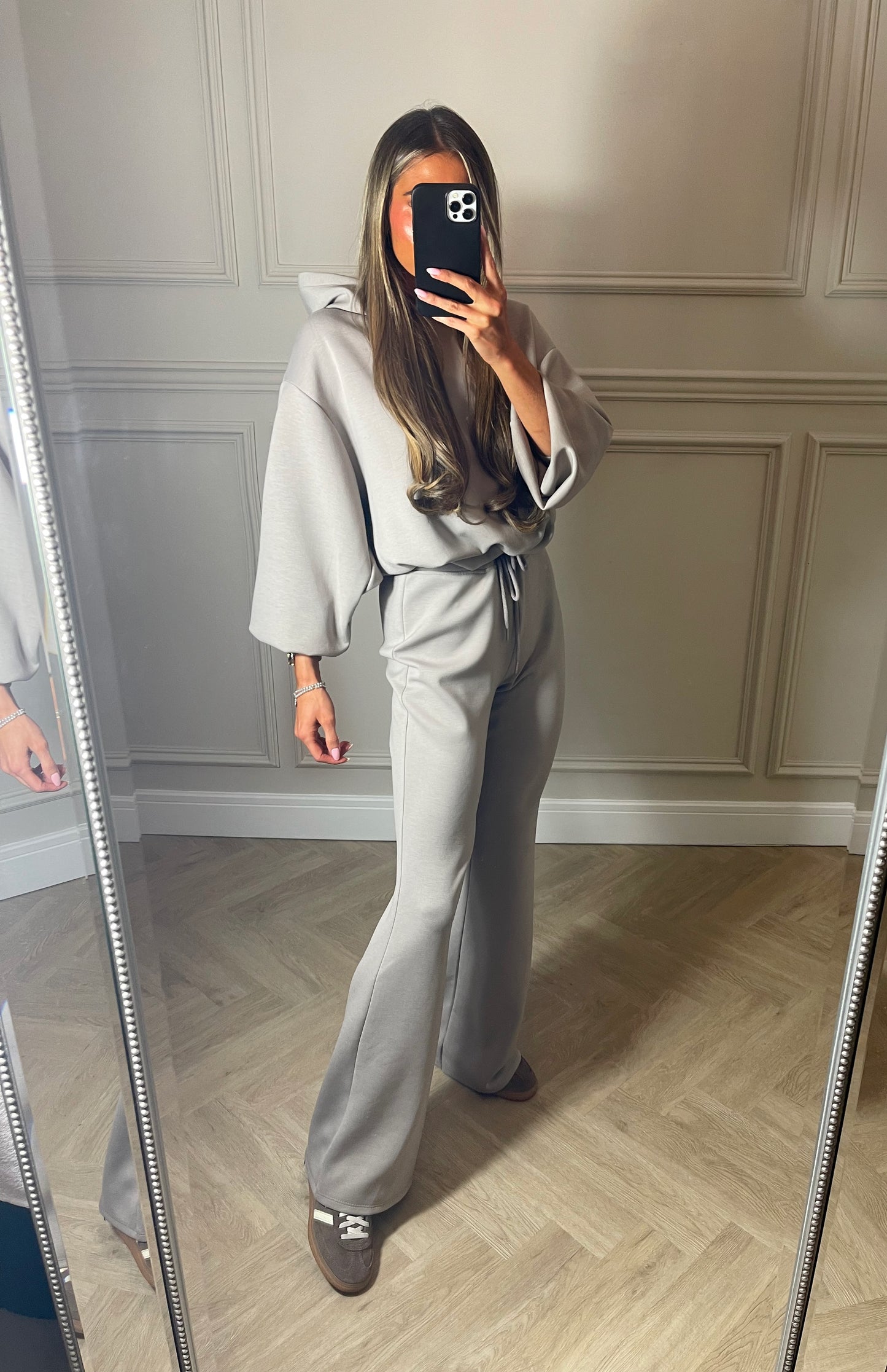 Flare Hood Tracksuit (Taupe)