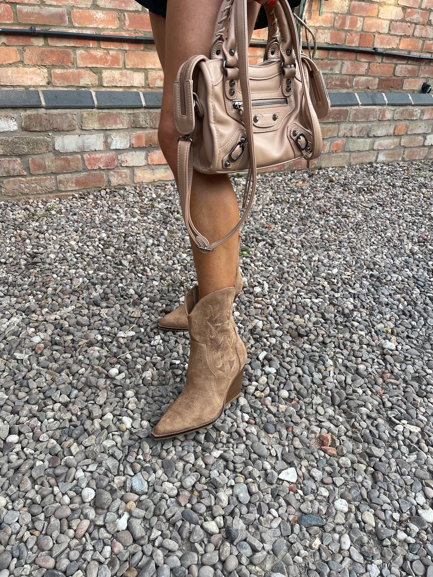 Cowboy boots (Camel)