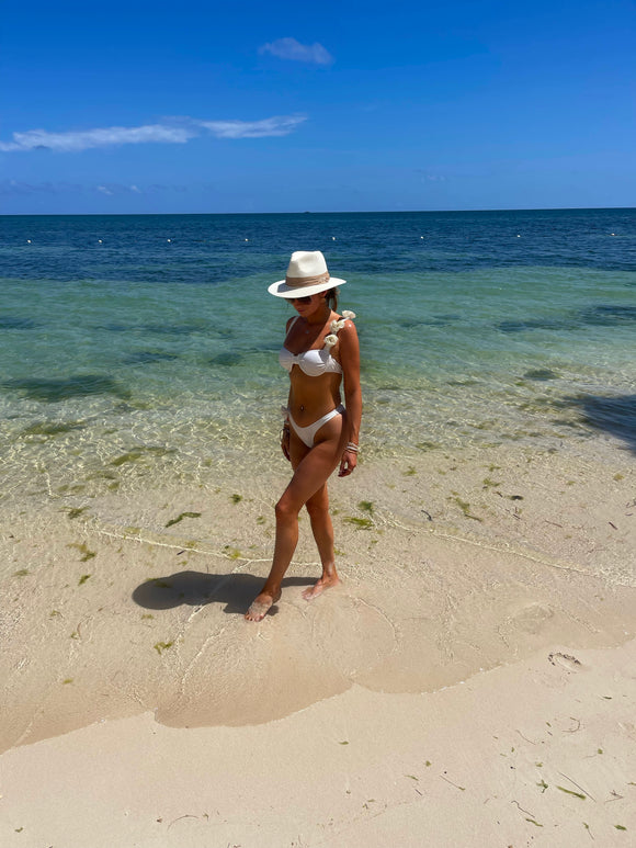 '𝑅𝑜𝓈𝑒' Bikini (Cream)