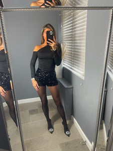 '𝐵𝑜𝓃𝓃𝒾𝑒' Black Sequin Shorts