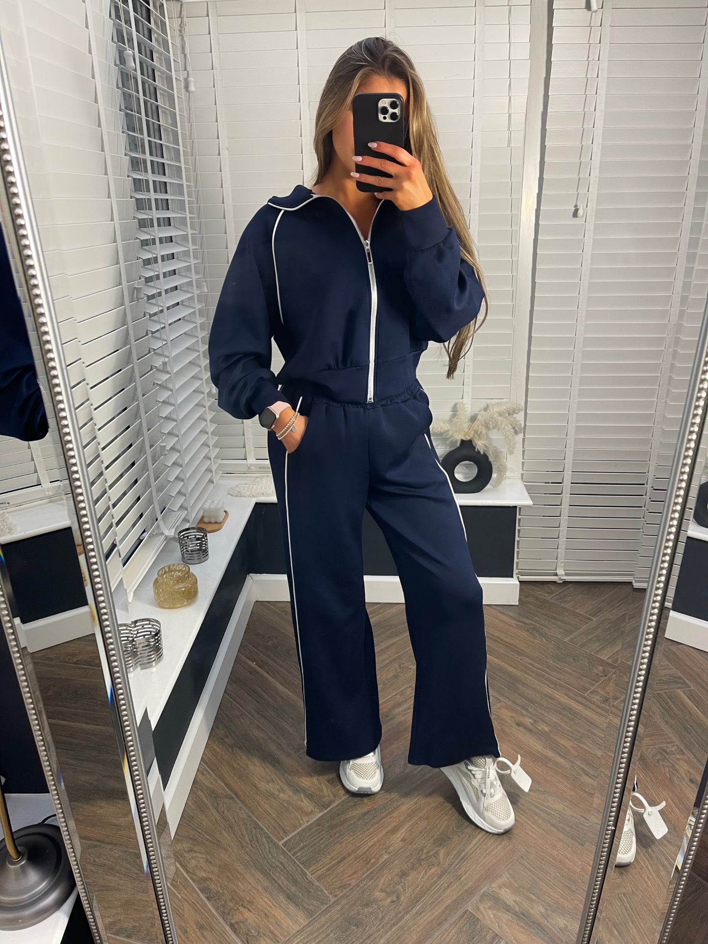 '𝒮𝒾𝑒𝓃𝓃𝒶' Tracksuit (Navy)