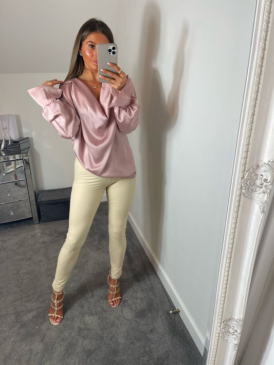 ‘𝑀𝒶𝒾𝓈𝒾𝑒’ Cowl neck blouse (Pink)